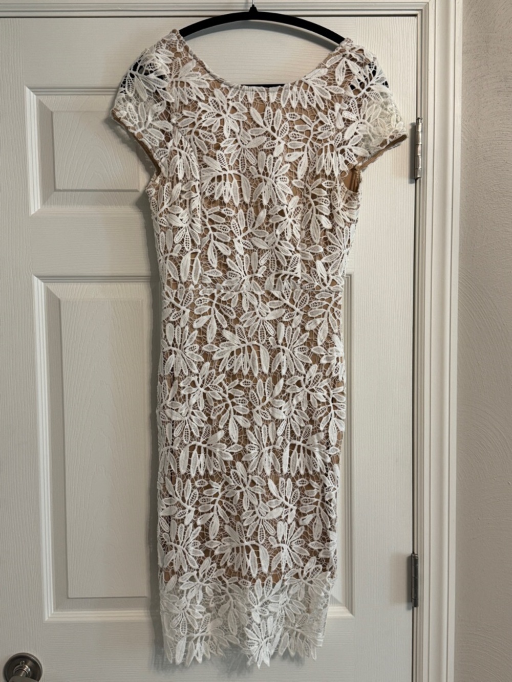 Lulus White Lace Floral Sheath Dress - size S